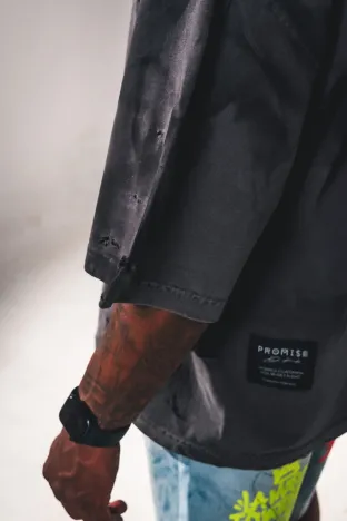 OVERSIZED PROMISE BLACK DESTROYED MAX